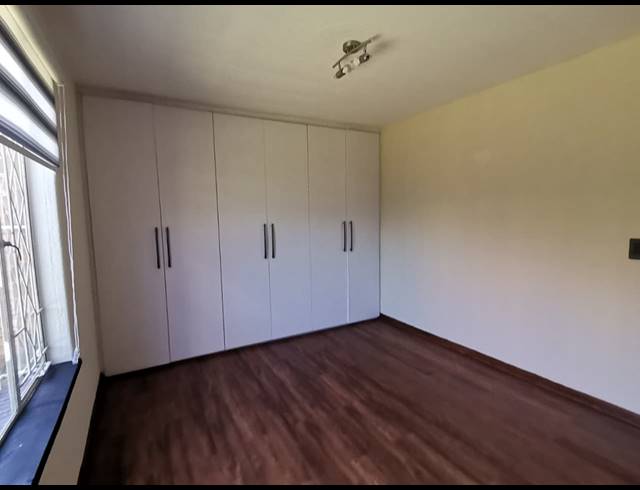 3 BEDROOM TOWNHOUSE FOR SALE IN BASSONIA